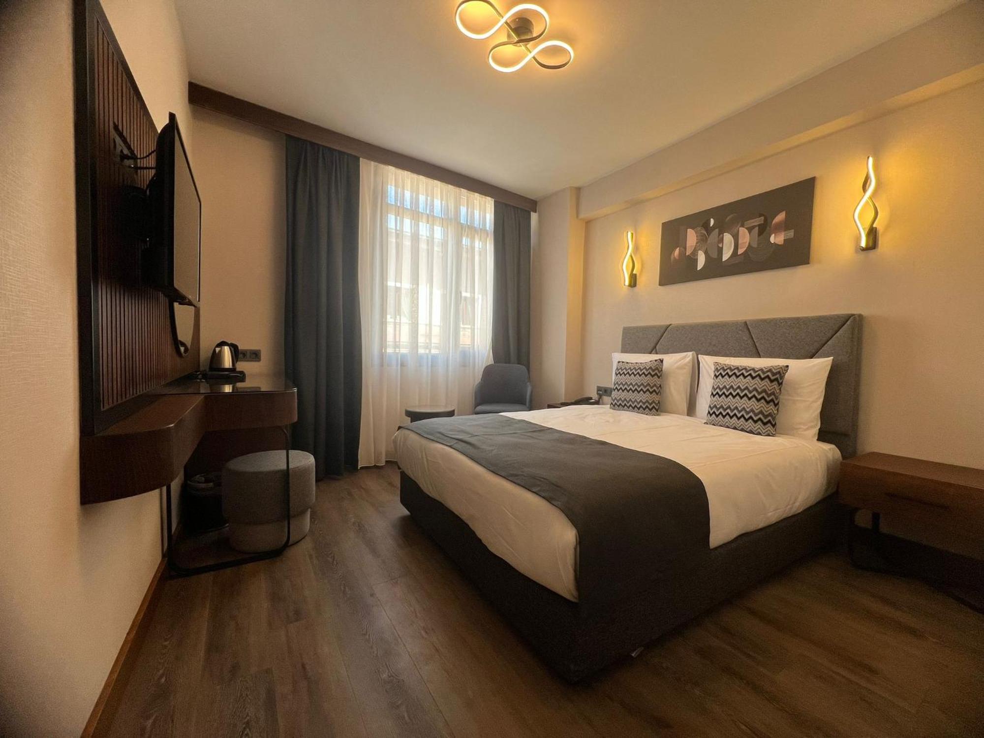 Hotel Bristol, Istanbul